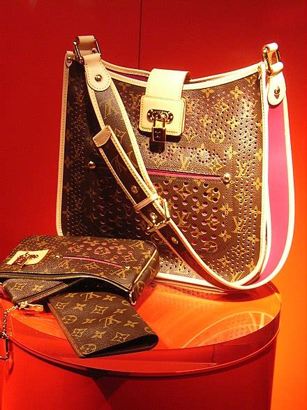 louis vuitton википедия